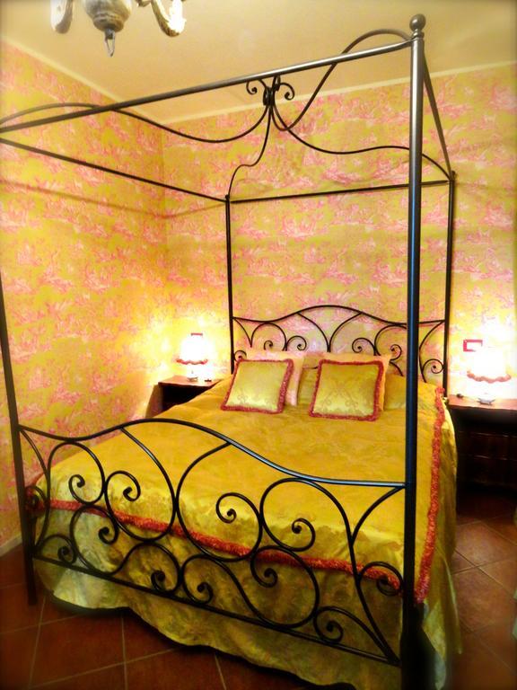 Vistalago Guesthouse เนมี ภายนอก รูปภาพ