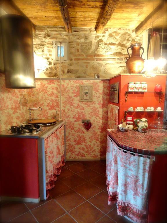 Vistalago Guesthouse เนมี ภายนอก รูปภาพ